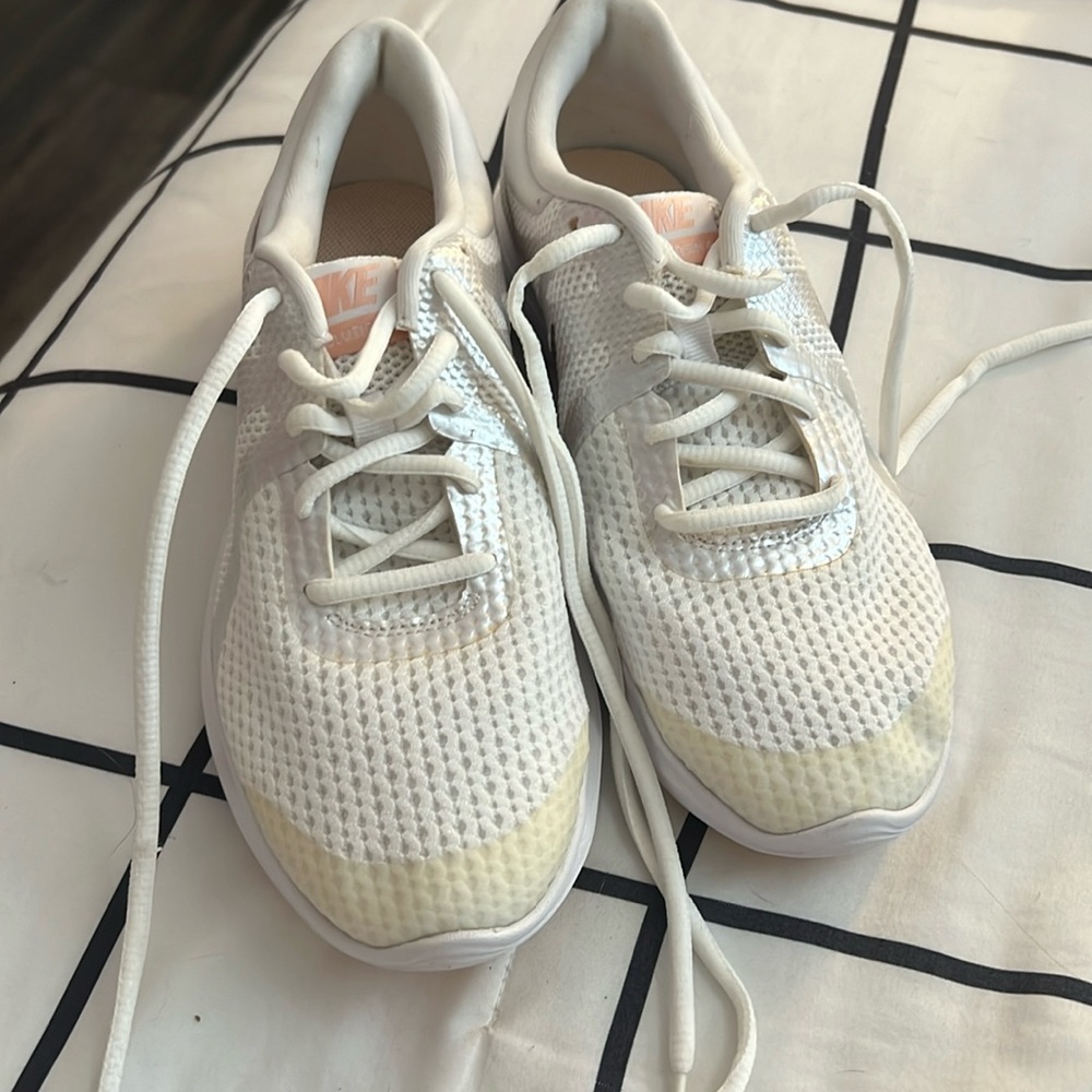 Womens Nike shoes